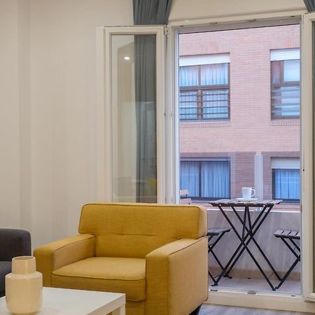 Bright, Brand New & Very Comfortable Apartment บาเลนเซีย ภายนอก รูปภาพ