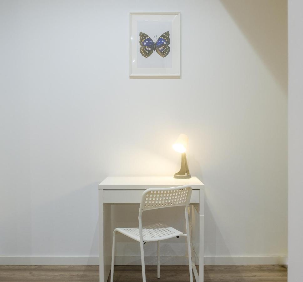 Bright, Brand New & Very Comfortable Apartment บาเลนเซีย ภายนอก รูปภาพ
